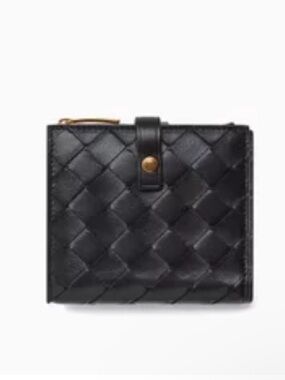Bottega Veneta Intrecciato Leather Wallet in Black